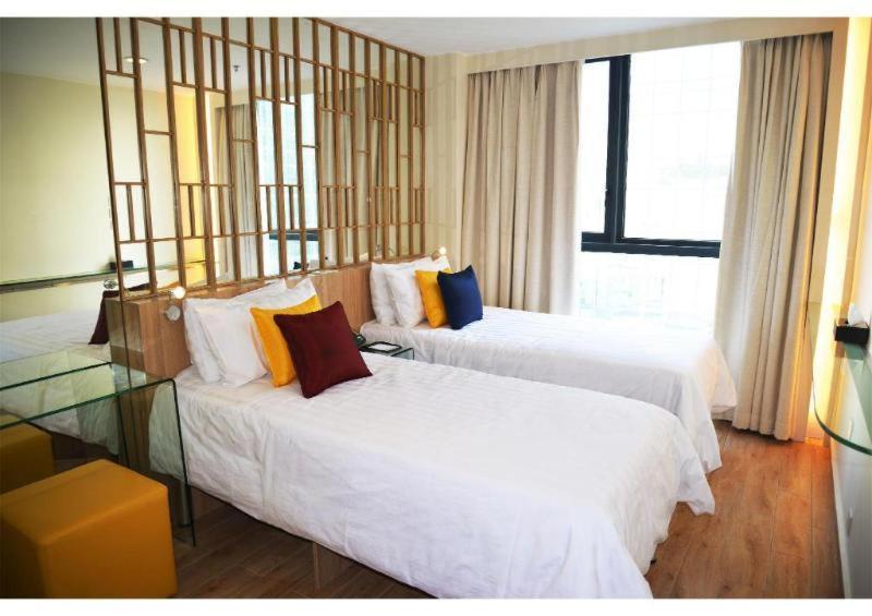 Iw Hotel Гонконг Номер фото
