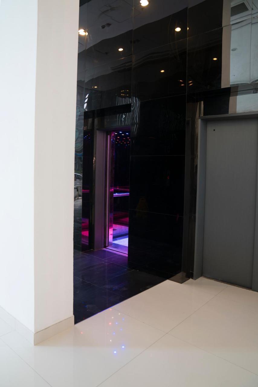 Iw Hotel Гонконг Экстерьер фото